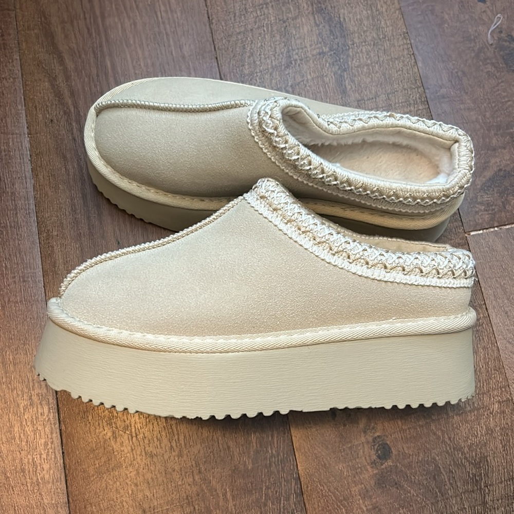 Ugg Knock Offs From Amazon. Not Sure Of Brand. - image 2